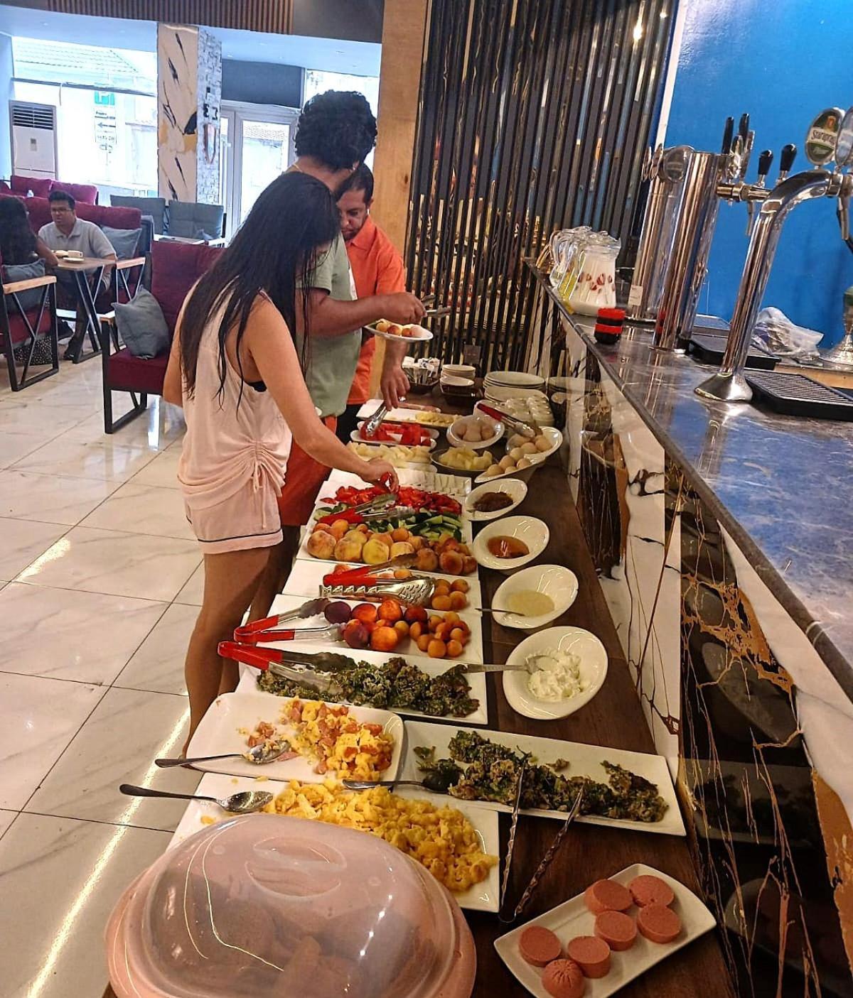 Ariva Center Hotel Xetai Baku Ngoại thất bức ảnh
