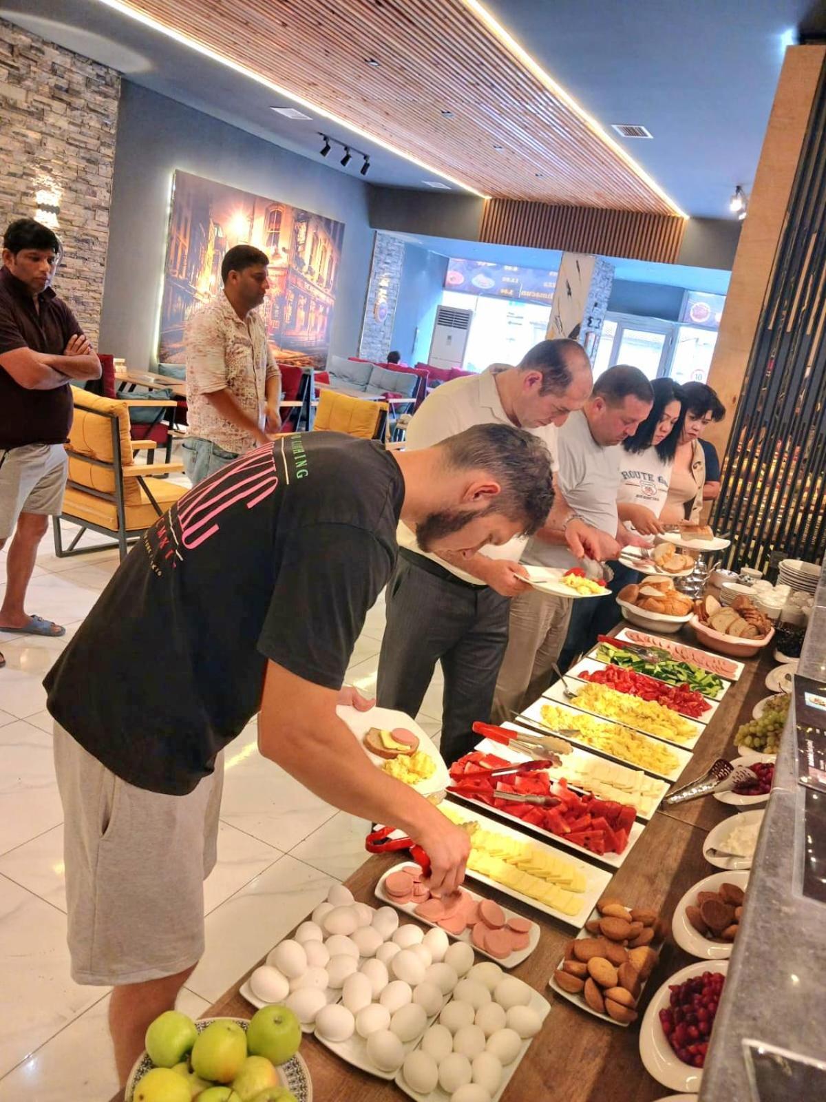 Ariva Center Hotel Xetai Baku Ngoại thất bức ảnh